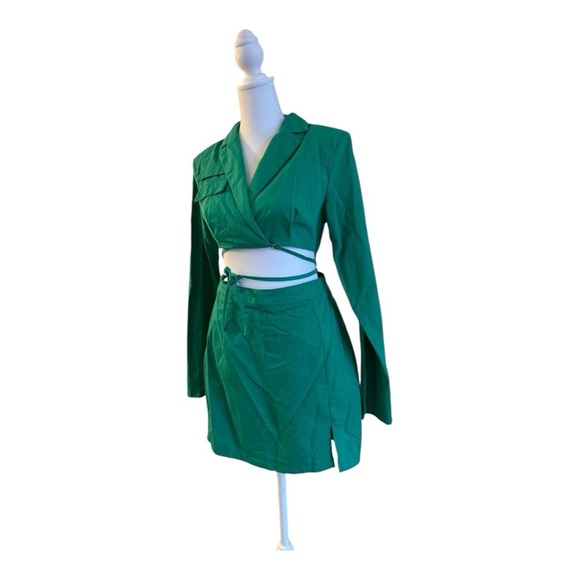 Pretty Little Thing Green Cotton Cut Out Tie Waist Blazer Dress Size 4 - Picture 3 of 7